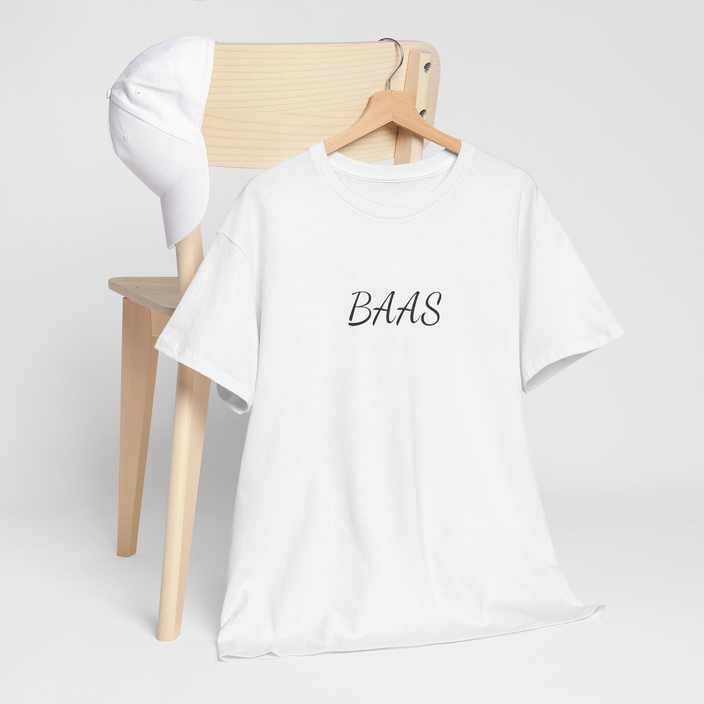 BAAS t-shirt — Minimalistisch shirt met tiener uitspraak